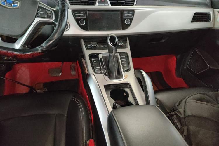 Used Geely Auto Emgrand X7 Sport 2018 1.8TD Automatic Two-Wheel Drive Smart Connect 4G Internet Edition