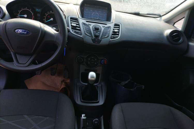 Used Ford Fiesta 2013 Hatchback 1.5L Manual Fashion Edition