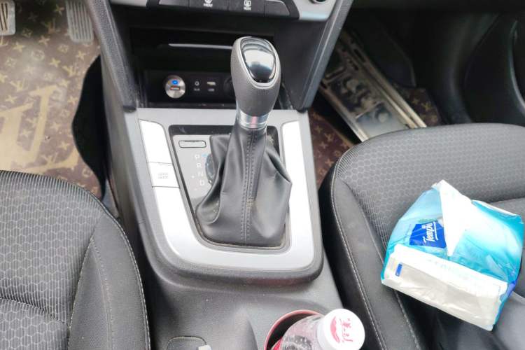 Used Hyundai Elantra 2016 1.6L Automatic ZhiXuan – Elite Version