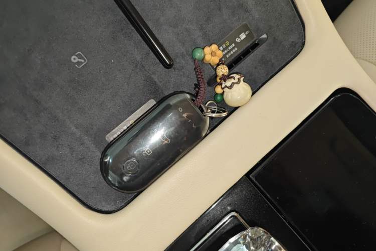 Used Hima AITO M7 2024 1.5T Rear-Drive Plus Version 5 Seats