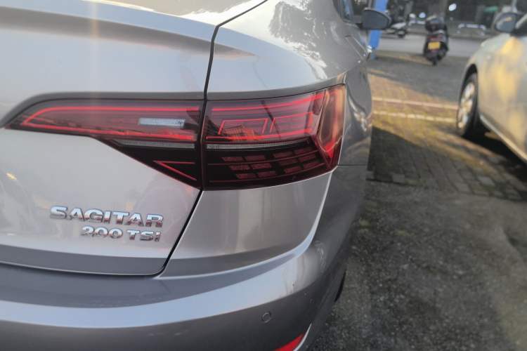 Used Volkswagen Sagitar 2019 200TSI DSG Comfort Version China VI Standard
