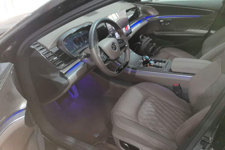 Used BYD Han 2024 DM-i Glory Edition 121KM Premium Model
