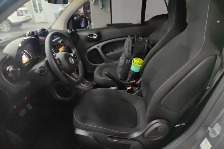 Used  fortwo 2015 1.0L 52 kW Hardtop Passion Edition
