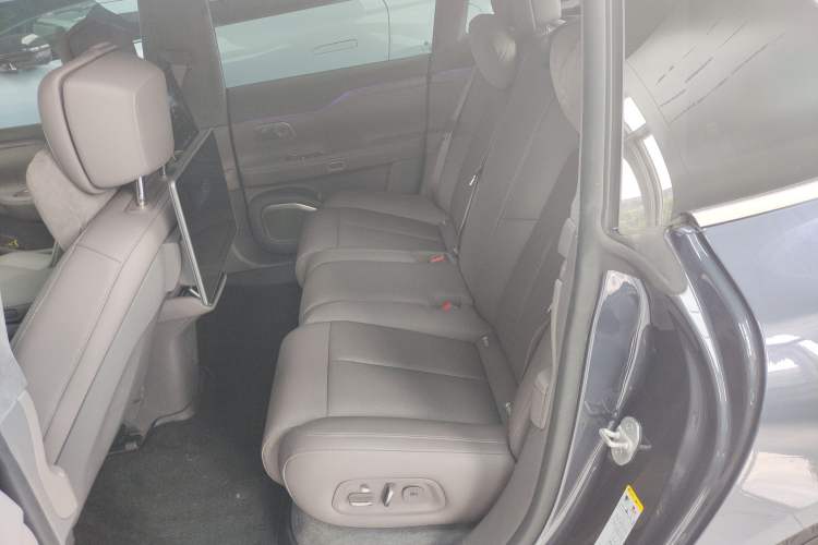 Used Nio ET7 2024 75 kWh Executive Edition
