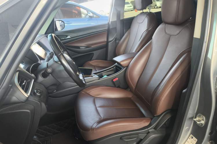 Used Buick GL6 2018 18T 5-seat Luxury Model
