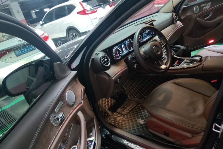 Used Mercedes-Benz E-Class 2018 Facelift E 300 L Luxury Edition
