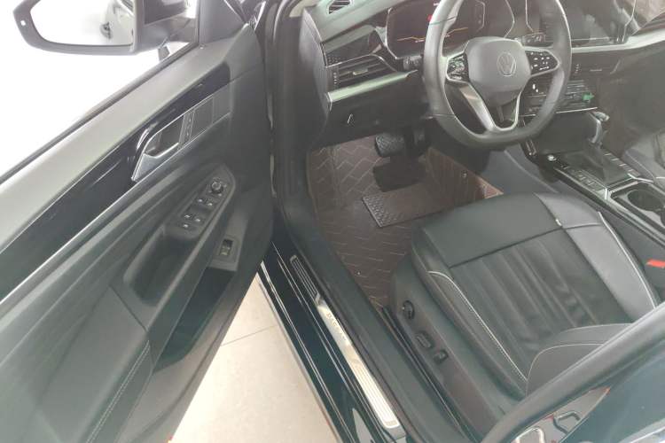 Used Volkswagen Passat 2023 330TSI Elite Edition
