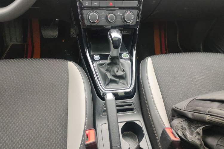 Used Volkswagen Tacqua 2023 200TSI DSG Joy-Connect Edition