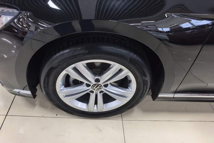 Used Volkswagen Magotan 2025 Zhongxiang Version 280TSI DSG Comfort Edition
