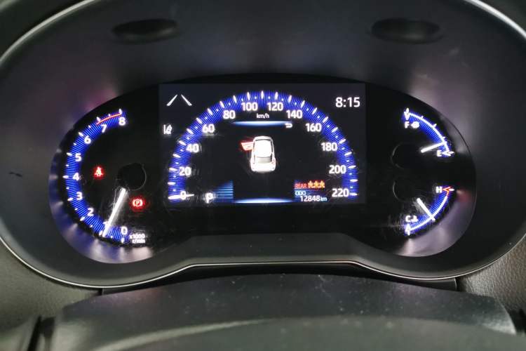 Used Toyota IZOA 2023 2.0L Enjoy Edition
