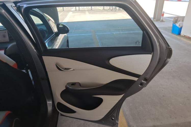 Used BYD Dolphin 2021 405 km Fashion Edition
