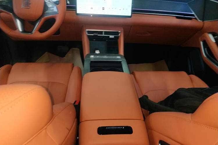 Used BYD Tang L 2025 DM 175KM Drone Player Edition