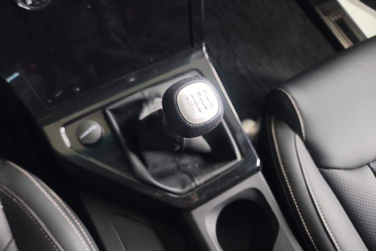 Used Wuling Zhengcheng 2021 1.5T Manual Luxury Version
