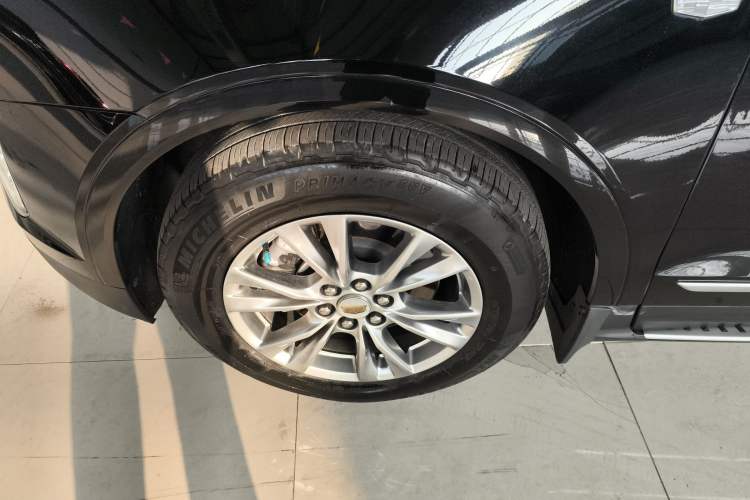 Used Cadillac XT5 2022 2.0T Two-Wheel Drive Luxury Version