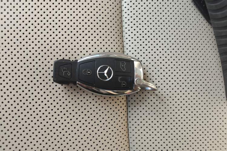 Used Mercedes-Benz V-Class 2018 V 260 L Prestige Extended Version China VI
