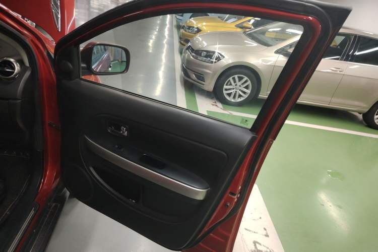 Used Great Wall M4 2014 1.5L manual Comfort trim level
