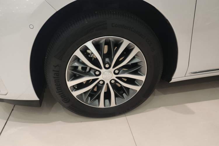 Used Buick GL8 2023 ES Lu Zun Deluxe Model
