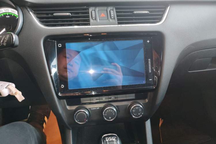 Used Skoda Octavia 2019 TSI280 DSG Luxury Edition Station Wagon China VI Standard