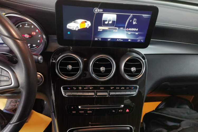 Used Mercedes-Benz GLC 2017 GLC 260 4MATIC Dynamic Edition