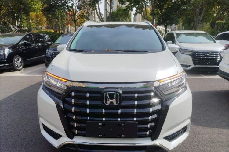 Used Honda Elysion 2022 2.0L eHEV Luxury First Edition