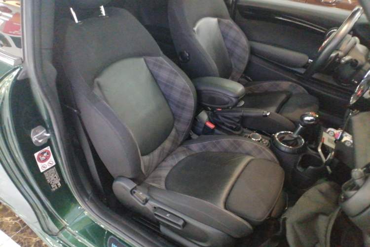 Used MINI MINI 2016 2.0T COOPER S Performance-oriented
