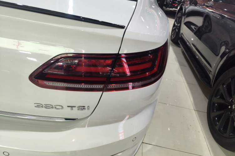 Used Volkswagen FAW-Volkswagen CC 2021 380TSI Striking Edition
