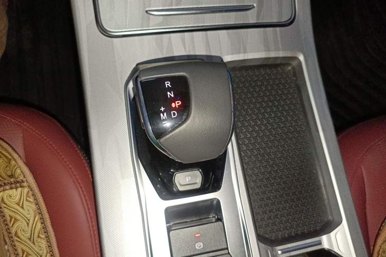 Used JETOUR X70 PLUS 2023 1.5T DCT Brave PLUS 5-Seater
