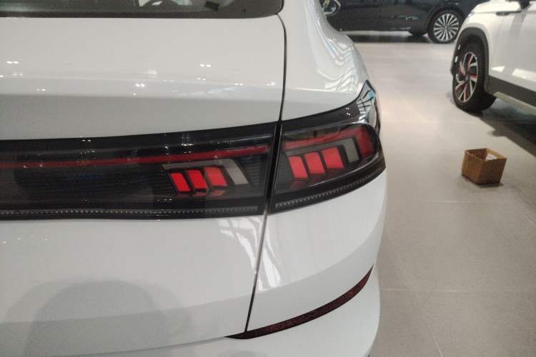 Used Volkswagen Lamando 2025 Lavida L 280TSI DSG Cool & Spicy Edition