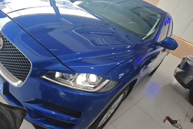 Used Jaguar F-PACE 2018 2.0T Four-Wheel Drive Urban Luxury Edition