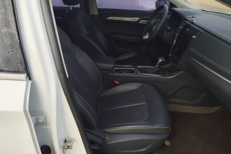 Used Roewe i6 2020 PLUS 1.6L CVT 4G Connected Glory Flagship Edition