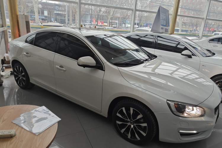Used Volvo S60 2018 S60L T3 Smart Progress Edition