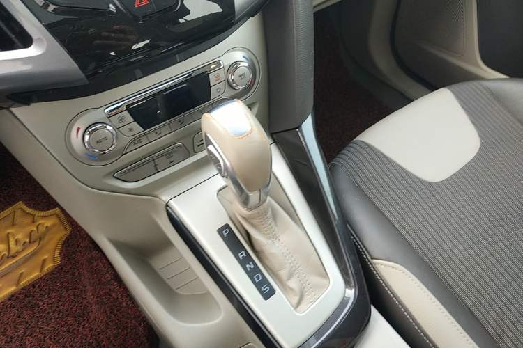 Used Ford Focus 2012 Hatchback 1.6L Automatic Fashion Edition