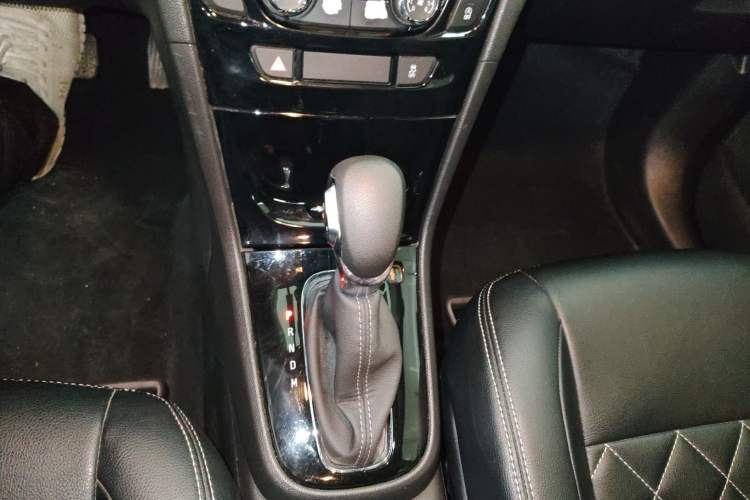 Used Buick Encore 2017 18T Automatic Two-Wheel Drive Urban Leading Model
