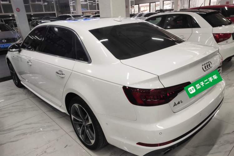 Used Audi A4L 2018 30th Anniversary Edition 40 TFSI Sport Edition

