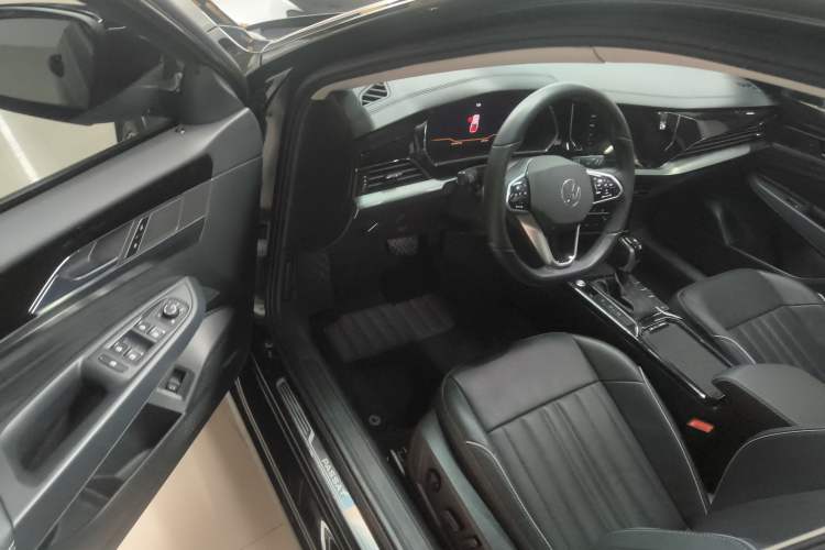 Used Volkswagen Passat 2023 330TSI Starry Elite Edition