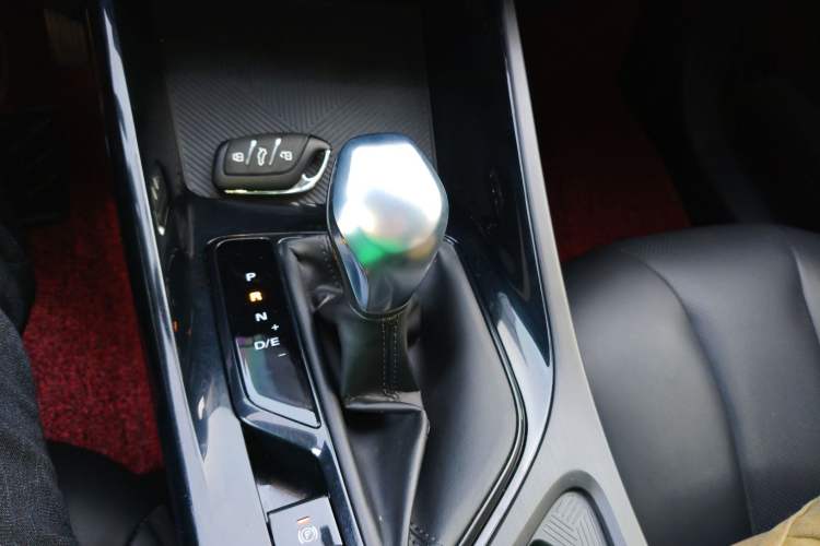 Used Roewe i5 2021 1.5L CVT Diamond Edition
