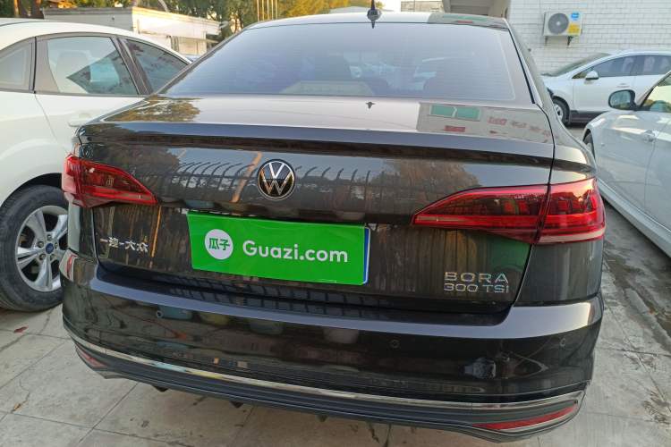 Used Volkswagen Bora 2023 300TSI DSG Prestige Edition
