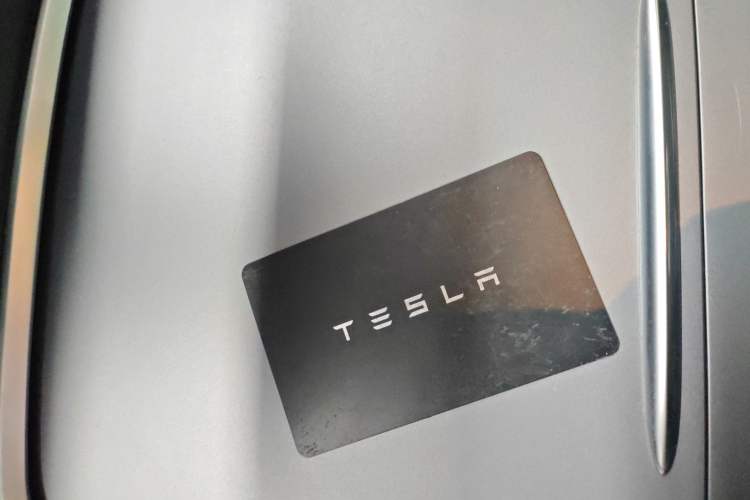 Used Tesla Model Y 2024 Rear-Wheel-Drive Version
