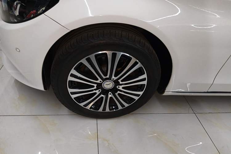 Used Mercedes-Benz C-Class 2017 C 200 L
