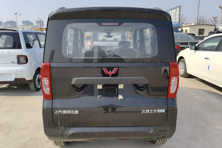 Used Wuling Zhiguang New Energy 2025 Model 305km Ambitious Edition