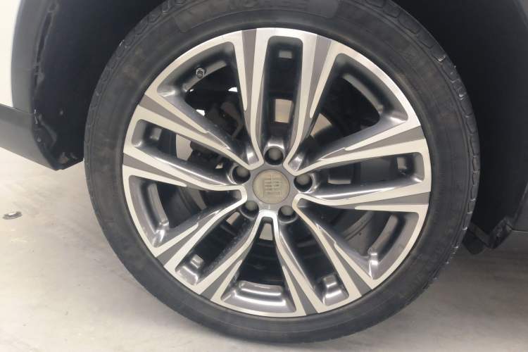 Used BYD Tang 2018 2.0T Automatic SmartConnect Prestige 7-Seater China V Standard