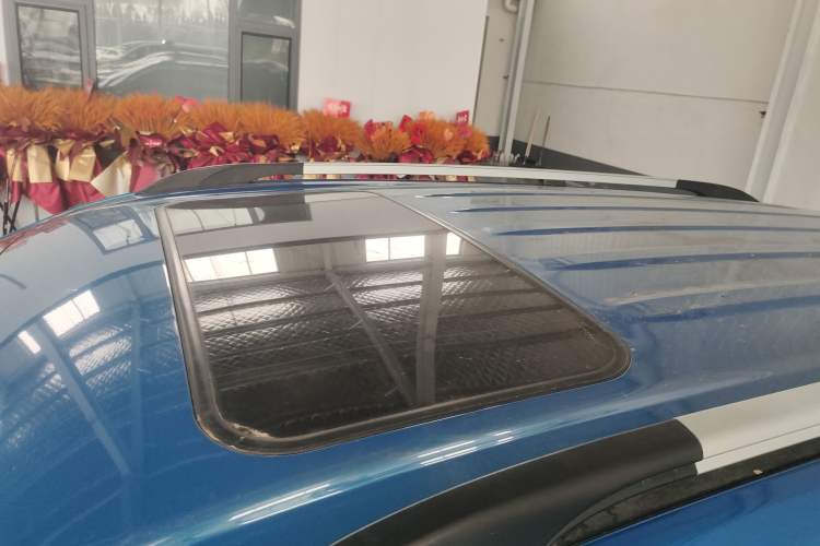 Used Dongfeng Fengon S560 2018 1.8L Manual Comfort 5-Seater China V Standard
