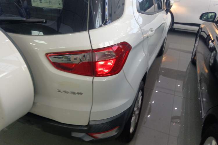 Used Ford EcoSport 2013 1.5L Automatic Fashion Model
