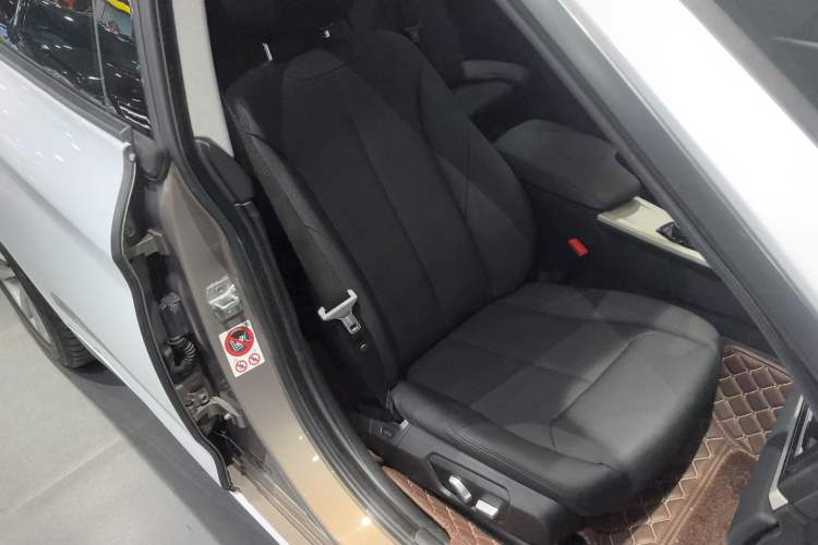 Used BMW 3 Series GT 2017 320i Sport Edition
