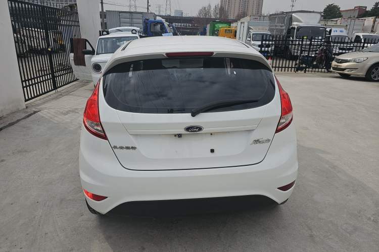 Used Ford Fiesta 2013 Hatchback 1.5L Manual Fashion Edition