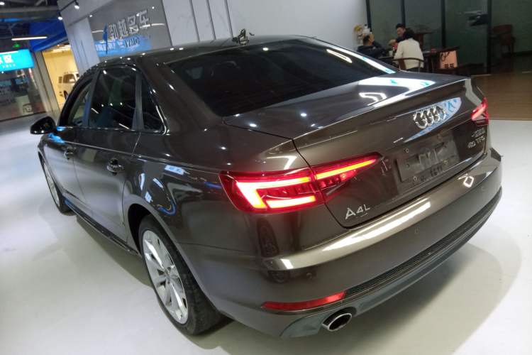 Used Audi A4L 2018 30th Anniversary Edition 40 TFSI Fashion Model