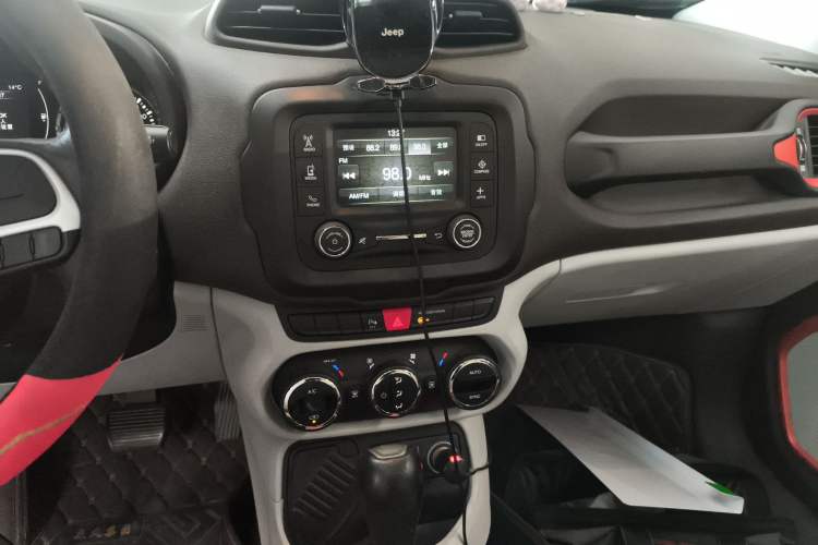 Used  Renegade 2017 180T Automatic Jingneng Edition
