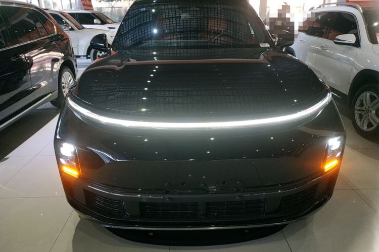 Used Li Auto L8 2023 Pro Model
