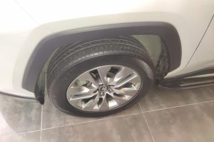 Used Toyota Wildlander 2020 2.0L CVT 4x4 Luxury Edition
