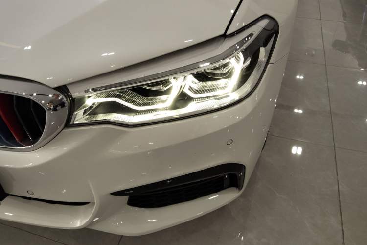 Used BMW 5 Series 2020 530Li Leading Model M Sport Package